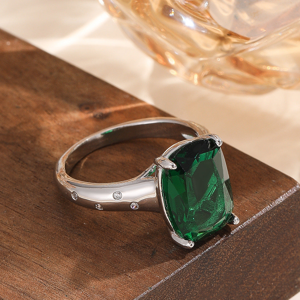 Damen eleganter Goldring mit facettiertem Kristall Shop Nory
