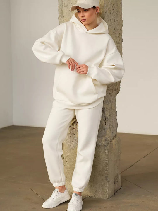 Damen nan zweiteiliges Komfort-Loungewear-Set mit oversized Kapuzenpullover, Kängurutasche und elastischem Knöchel-Jogger aus French Terry Shop Nory