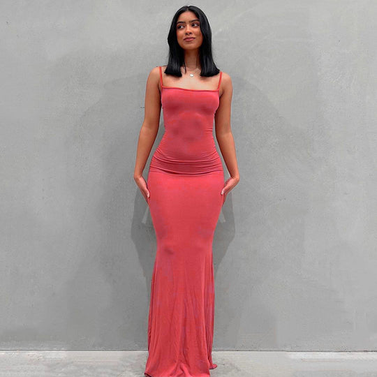 Damen Körperbetontes Maxi‑Jerseykleid mit taillierter Drapierung, langen Ärmeln und ausgestelltem Saum Shop Nory