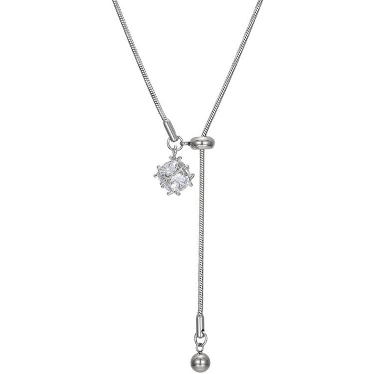 Damen Halskette mit schimmerndem Zirkonia-Anhänger und eleganten Details Shop Nory