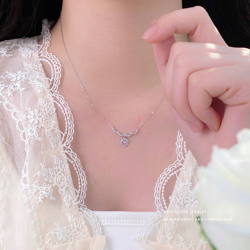 Damen Halskette mit herzförmigem Anhänger und funkelnden Zirkoniasteinchen Shop Nory