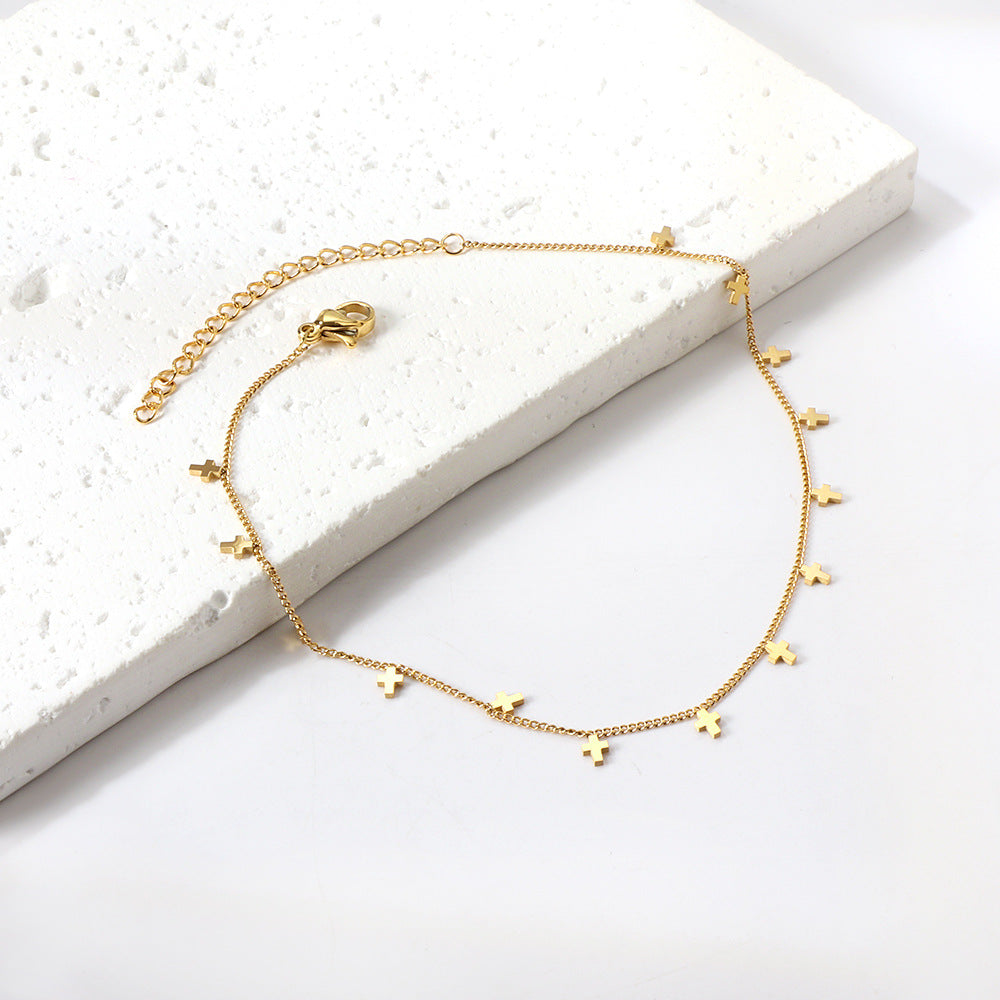Damen zarte, goldfarbene Halskette mit stilvollen Designelementen Shop Nory