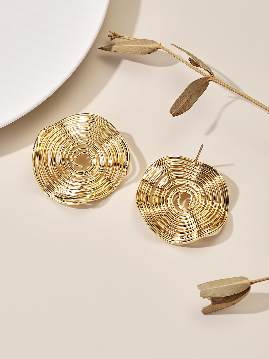 Damen Hängende Ohrstecker im filigranen Spiraldesign Shop Nory