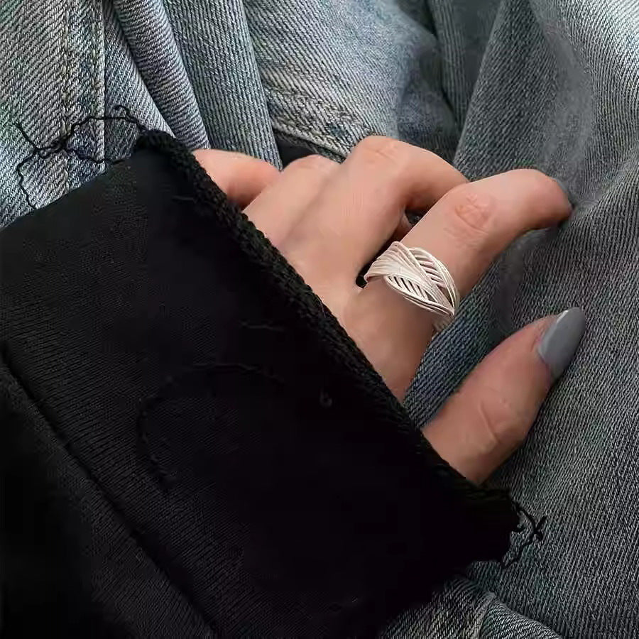 Damen Ring mit innovativem Wellenmuster und hochwertiger Textur Shop Nory