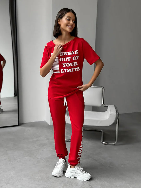 Damen lässiges Lounge-Set mit Cut-Out Schulter und Statement-Print Shop Nory
