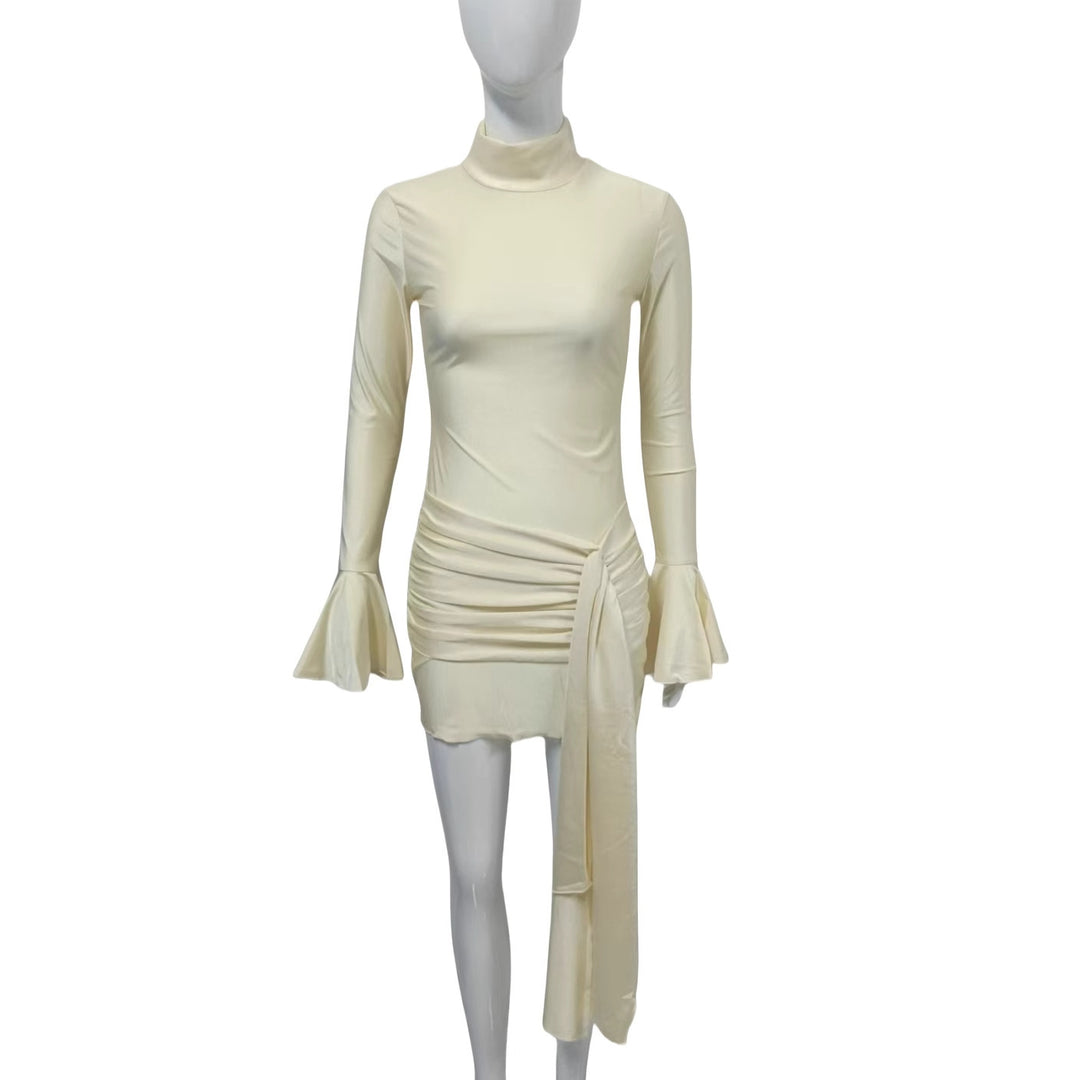 Damen Enganliegendes Mini-Kleid mit Rollkragen, Raffung, Bindeschal und Glockenärmeln Shop Nory