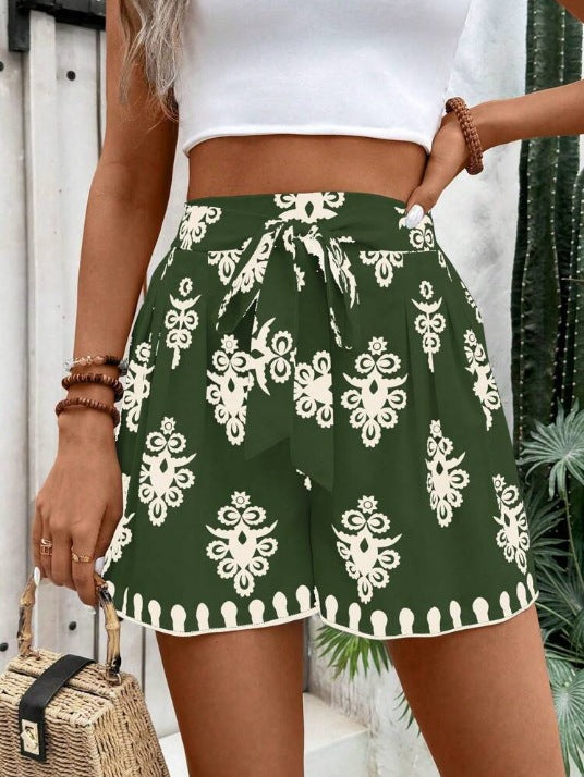Damen Sommerliche Chino-Shorts mit Bindegürtel