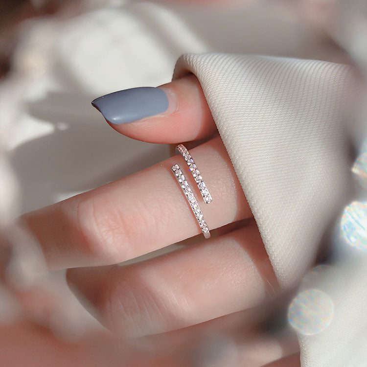 Damen filigraner Ring mit funkelndem Zirkonia-Akzent Shop Nory