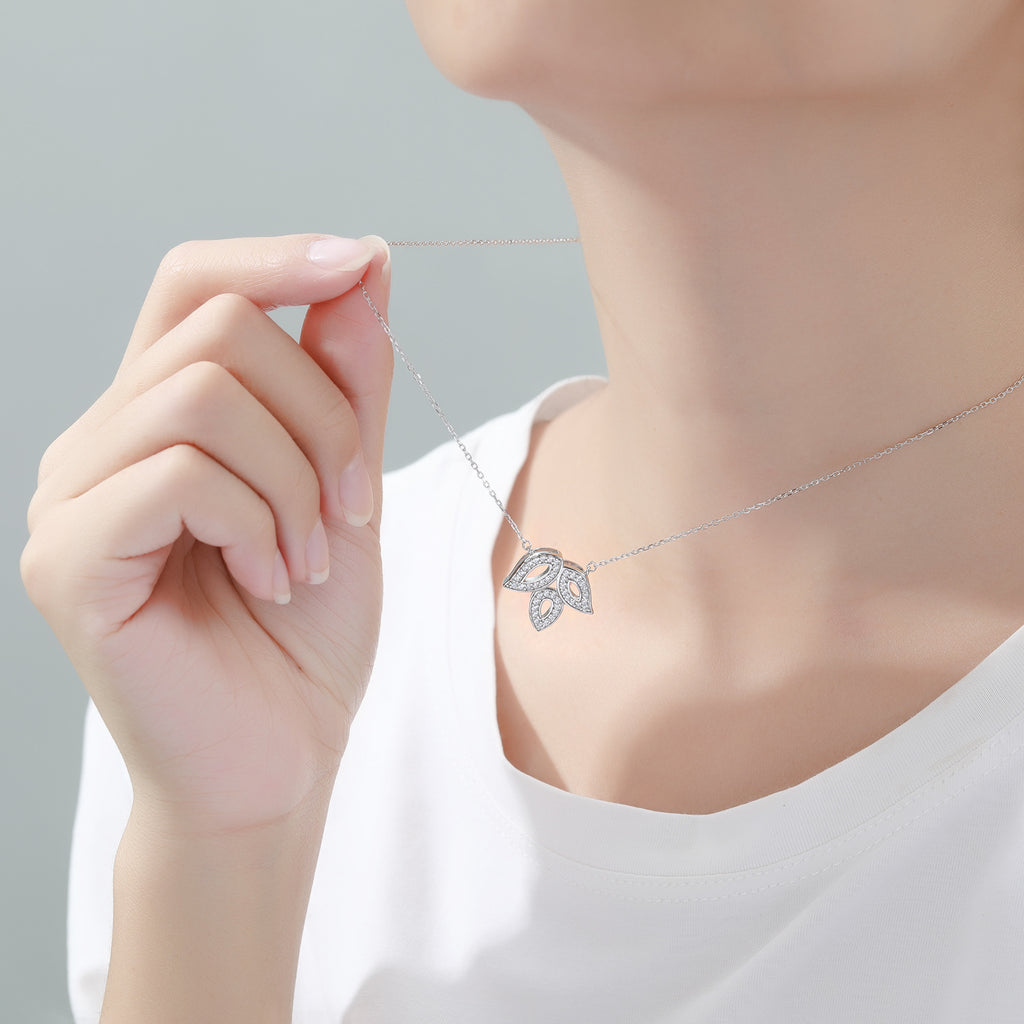 Damen Halskette mit floralen Zirkonia-Elementen Shop Nory