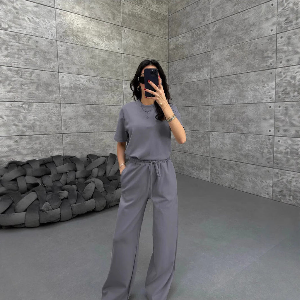 Damen Komfortabler und stilvoller Jumpsuit mit weitem Bein