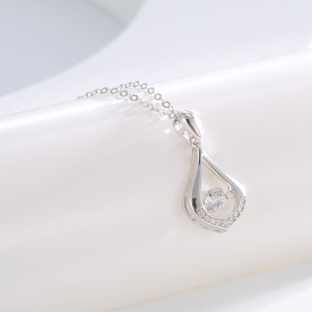 Damen elegante Halskette mit funkelndem Tropfenanhänger Shop Nory