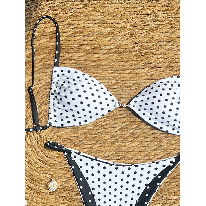 Damen Triangel-Bikini mit verspieltem Punktemuster und eleganten Akzenten