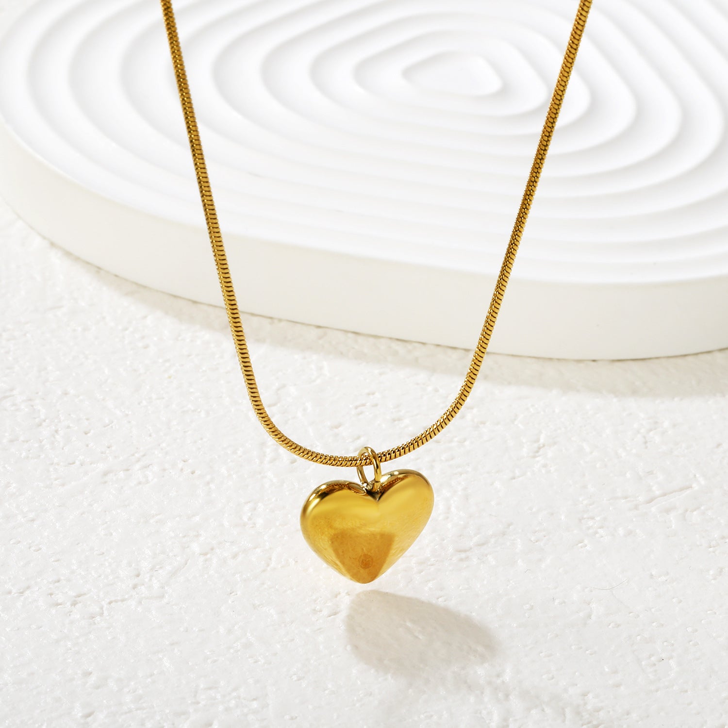 Damen Halskette mit herzförmigem Anhänger aus hochwertigem Edelstahl Shop Nory