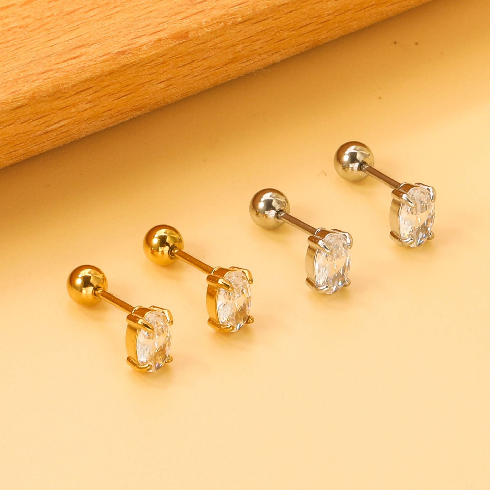 Damen edelsteinschmuck Ohrstecker mit funkelndem Zirkon Shop Nory