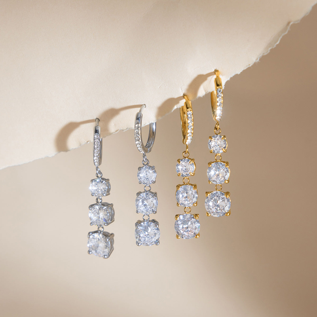 Damen Elegante Ohrringe mit Zirkonia-Anhängern und hypoallergenen Eigenschaften Shop Nory