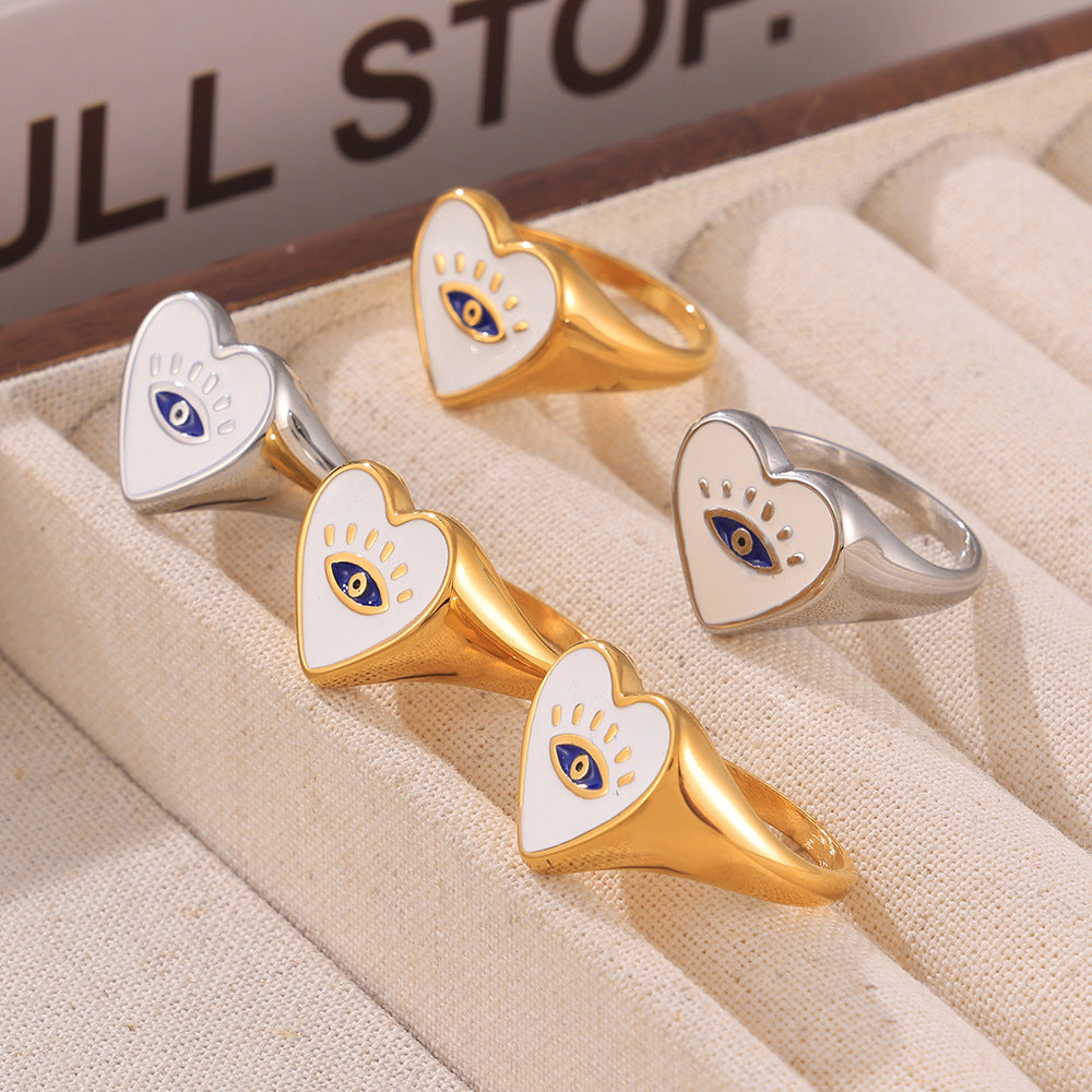 Damenring mit herzförmigem Design und Eye-Emblemen Shop Nory