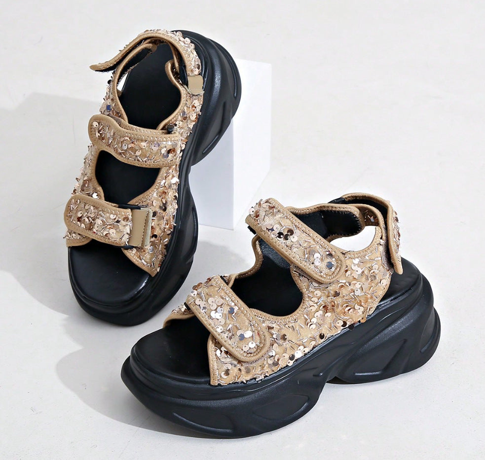 Damen Plateau-Sandalen mit verziertem Riemen und komfortabler Sohle Shopnory