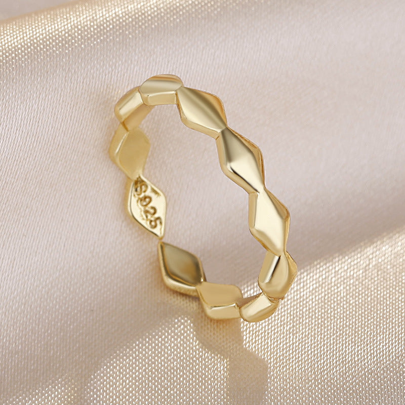 Damen wellenförmiger Ring aus hochwertigem Silber Shop Nory