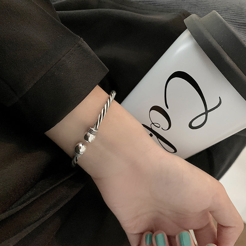 Damenarmreif mit personalisierbaren Buchstabenanhängern Shop Nory