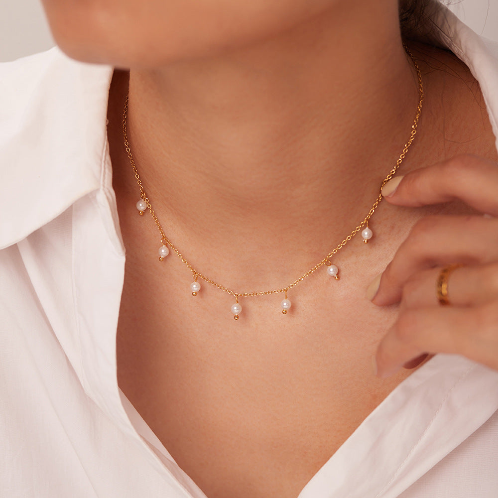 Damen Halskette mit eleganten Süßwasserperlen und feiner Gliederkette Shop Nory