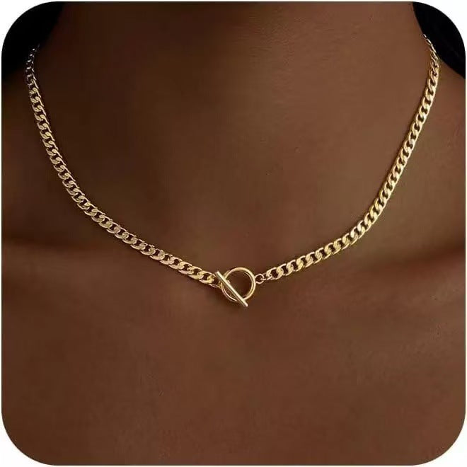 Damen Halskette mit robustem Gliederdesign und herzförmigem Anhänger Shop Nory