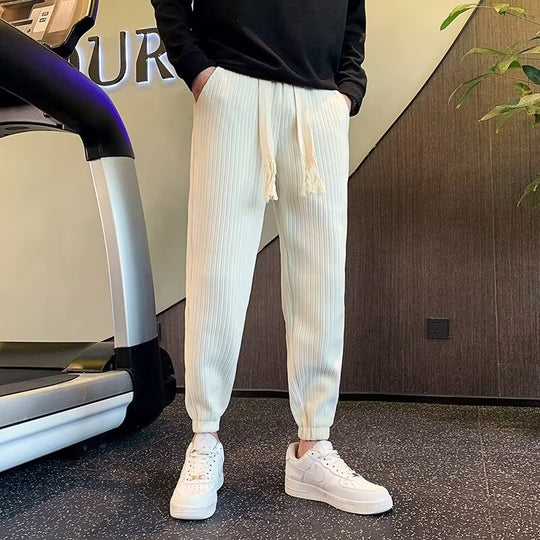 Herren Gerippte Relax-Jogginghose mit Tunnelzug, Eingrifftaschen und elastischen Saumabschlüssen Shop Nory