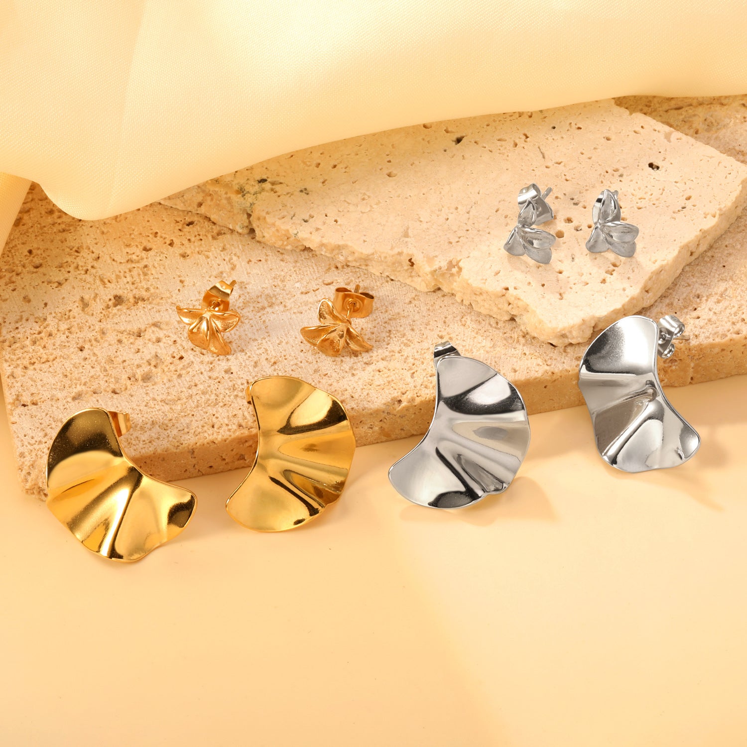 Damen Ohrstecker im eleganten Blumendesign Shop Nory
