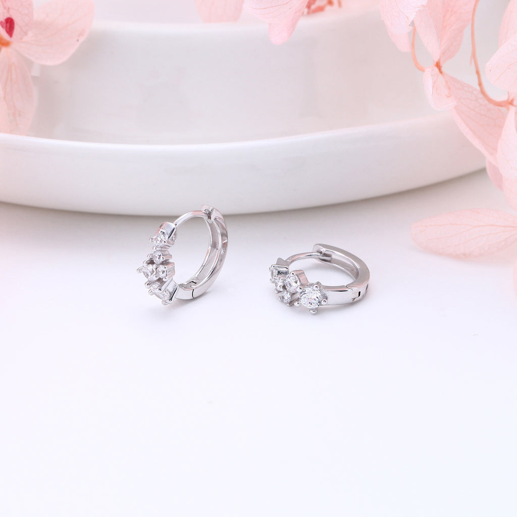 Damen Ohrhänger mit funkelnden Zirkon-Details und elegantem Design Shop Nory
