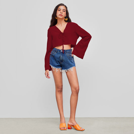 Damen kurzes Bindecrop-Top mit V-Ausschnitt, Knotenbindetail und Glockenärmeln Shop Nory
