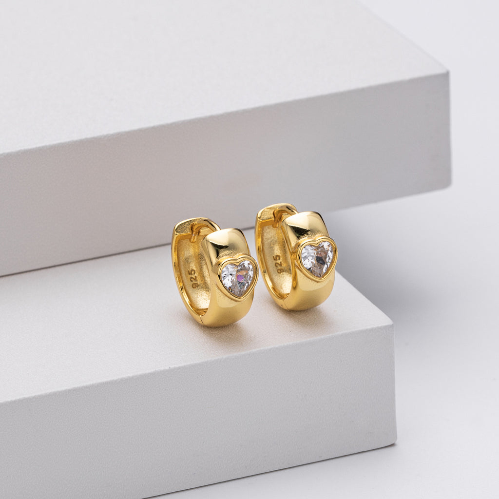 Damen Creolen mit herzförmigem Zirkonbesatz aus 925 Sterling Silber Shop Nory