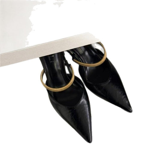 Damen Spitz zulaufende Slingback-Mules mit goldfarbenem Zierriemen und skulpturiertem Stiletto-Absatz Shop Nory