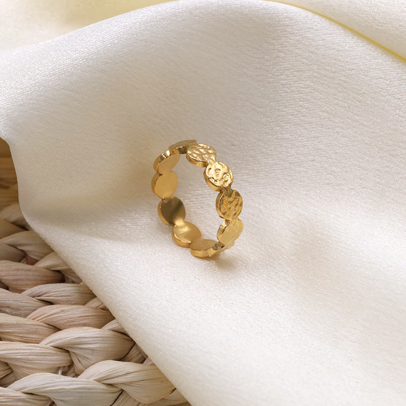 Damen Zarter und stilvoller Ring mit filigraner Struktur Shop Nory