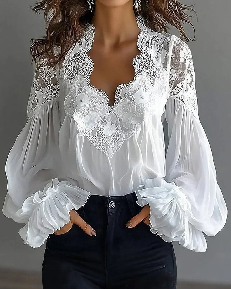 Damen Chiffon-Bluse mit Spitzen-V-Ausschnitt und weiten Plissee-Ärmeln Shop Nory