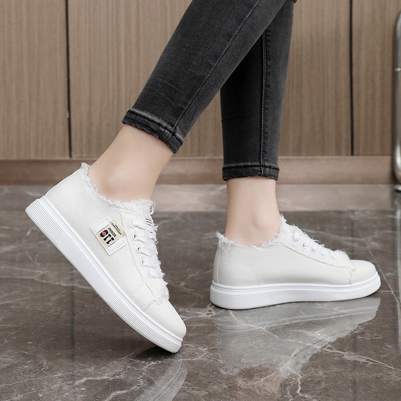 Damen lässige Sneaker mit modischem Used-Look und elastischem Schnürsystem