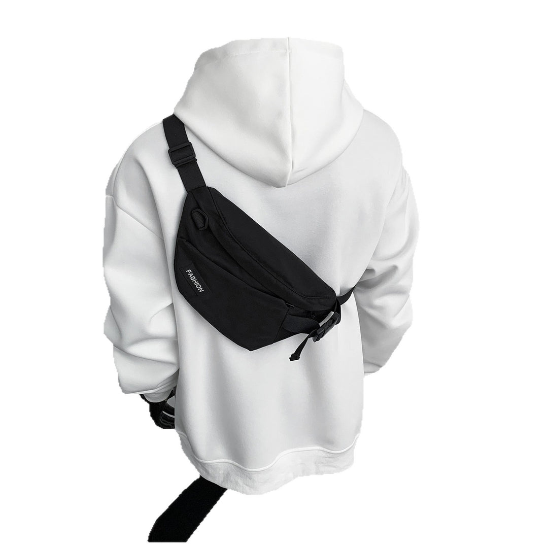 Herren Oversize-Kapuzenpullover mit diagonalem Einsatz und Kängurutasche Shop Nory