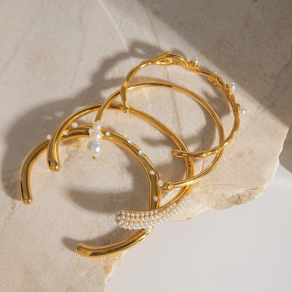 Damen Offenes Armband mit elegantem, geschwungenem Design aus hypoallergenem Edelstahl Shop Nory