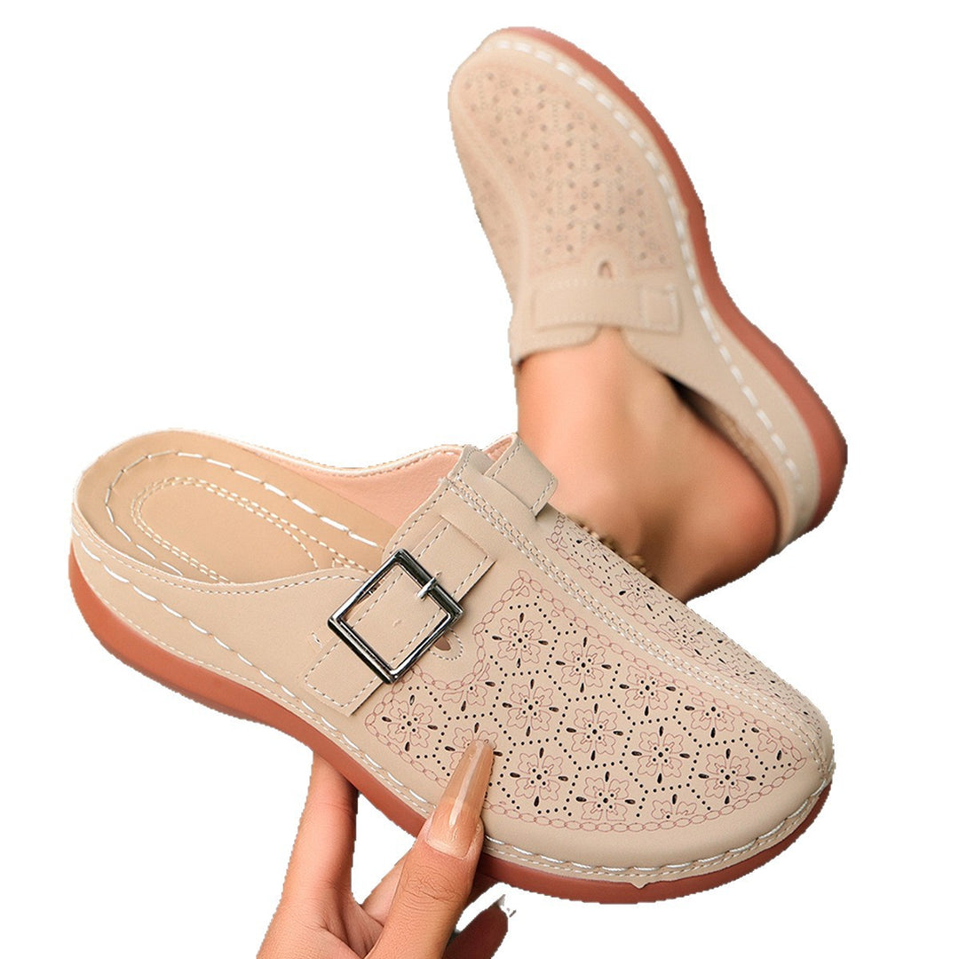 Damen Komfort-Mule mit verstellbarem Schnallenriemen und ornamentaler Lochprägung Shop Nory