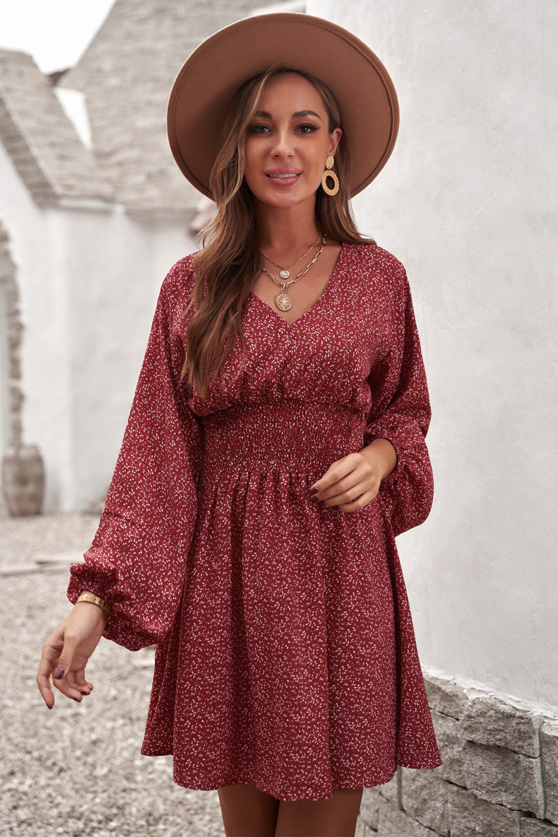 Damen zeitloses Kleid mit Raffungen