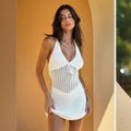 Damen Häkel-Strandkleid mit tiefem V-Ausschnitt und trendigen Details
