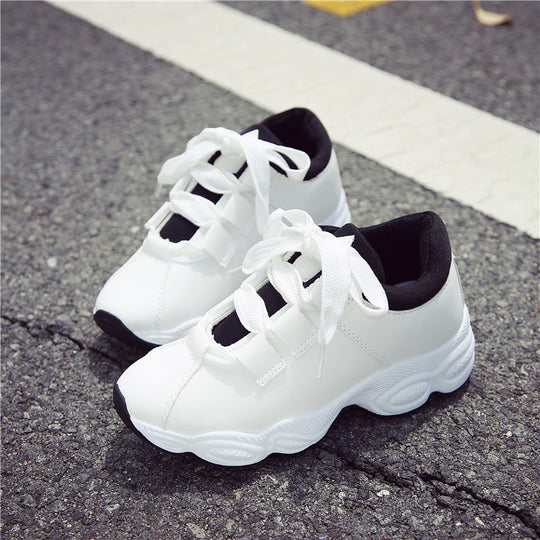 Damen Sportive Keil‑Sneaker aus Mikrofaser mit gepolstertem Schaft und markanter Profilsohle Shop Nory