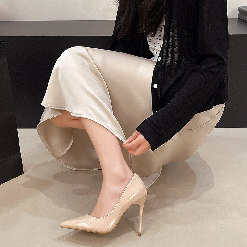 Damen Elegante Lack-Pumps mit spitzer Zehenform und Cut-Out-Ferse Shop Nory