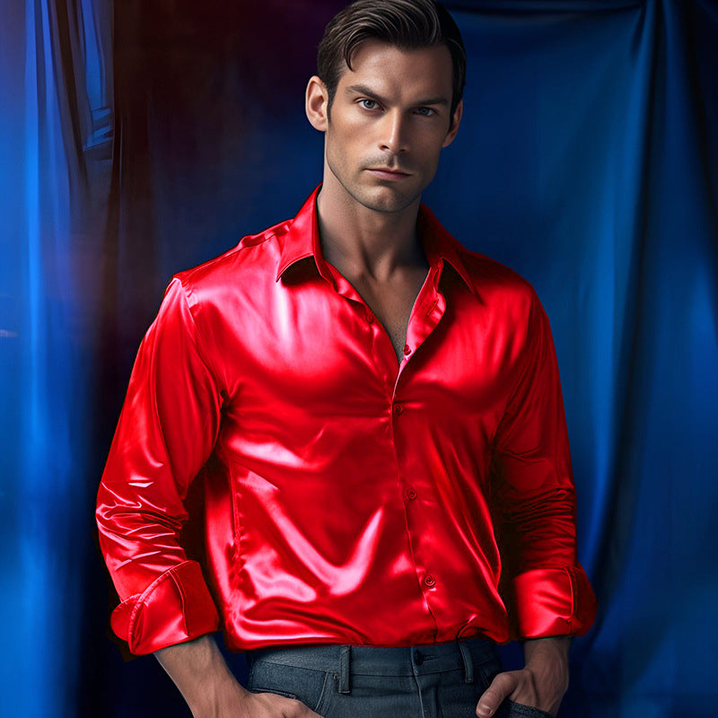 Herren Elegantes Satin-Hemd mit glänzender Oberfläche und modernem Schnitt