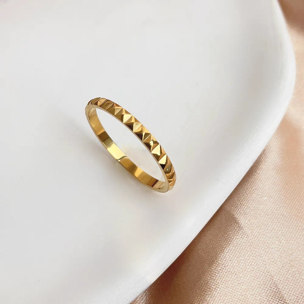 Damen Texturiertes Pyramidendesign Stapelring Shop Nory