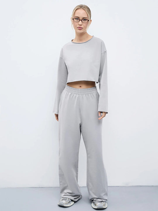 Damen Kurzgeschnittenes Sweatshirt und High-Waist Relax-Jogginghose Set Shop Nory