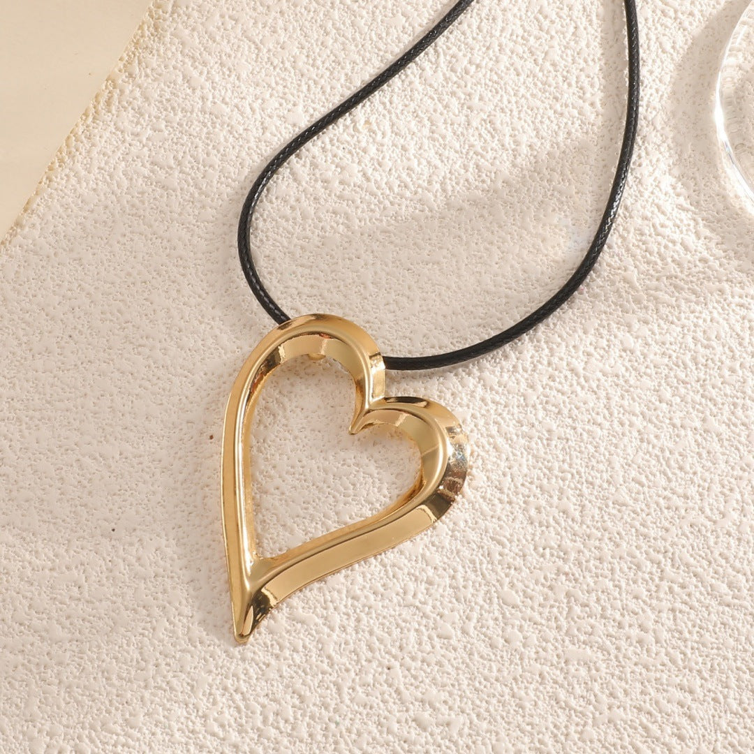 Damen Ohrclip mit elegantem Herzdesign Shop Nory