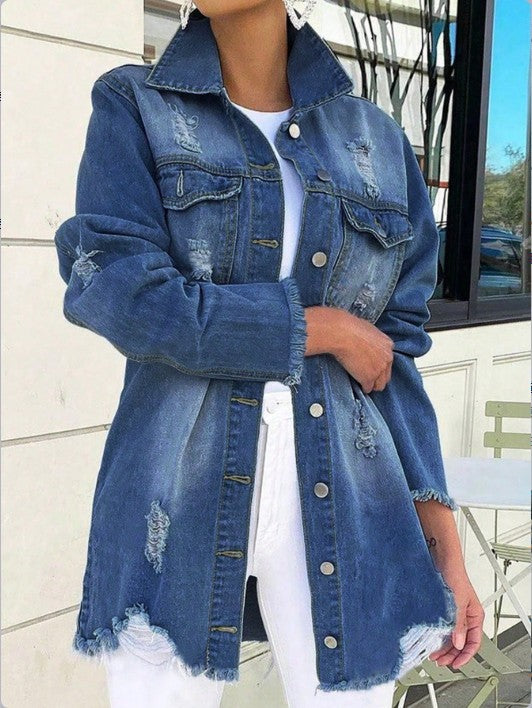 Damen Oversize-Jeansjacke mit Destroyed-Details, Fransensaum und verdeckter Knopfleiste Shop Nory