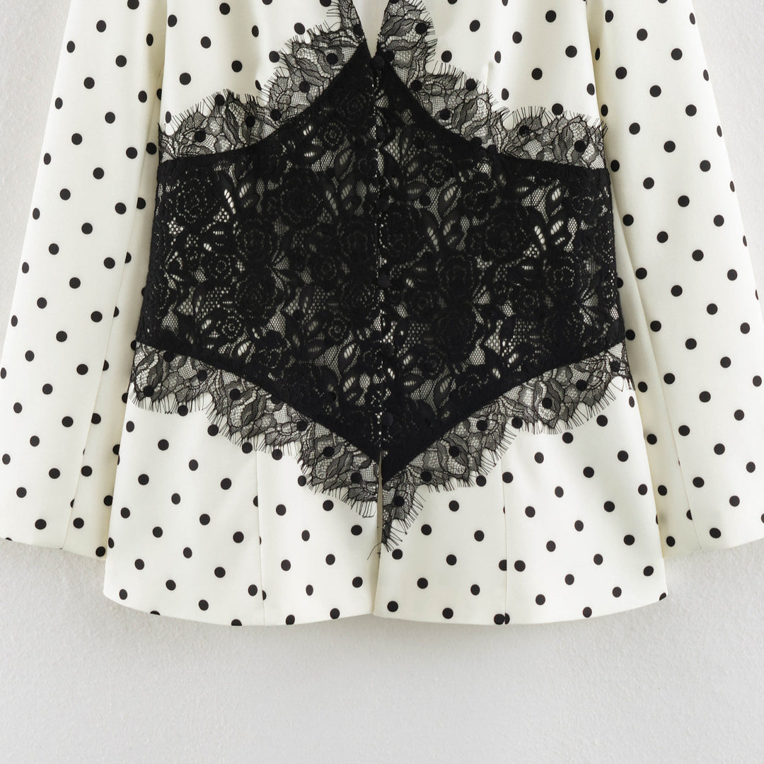 Damen Taillierter Blazer mit Polka‑Dot‑Muster und spitzenbesetztem Korsettdetail Shop Nory
