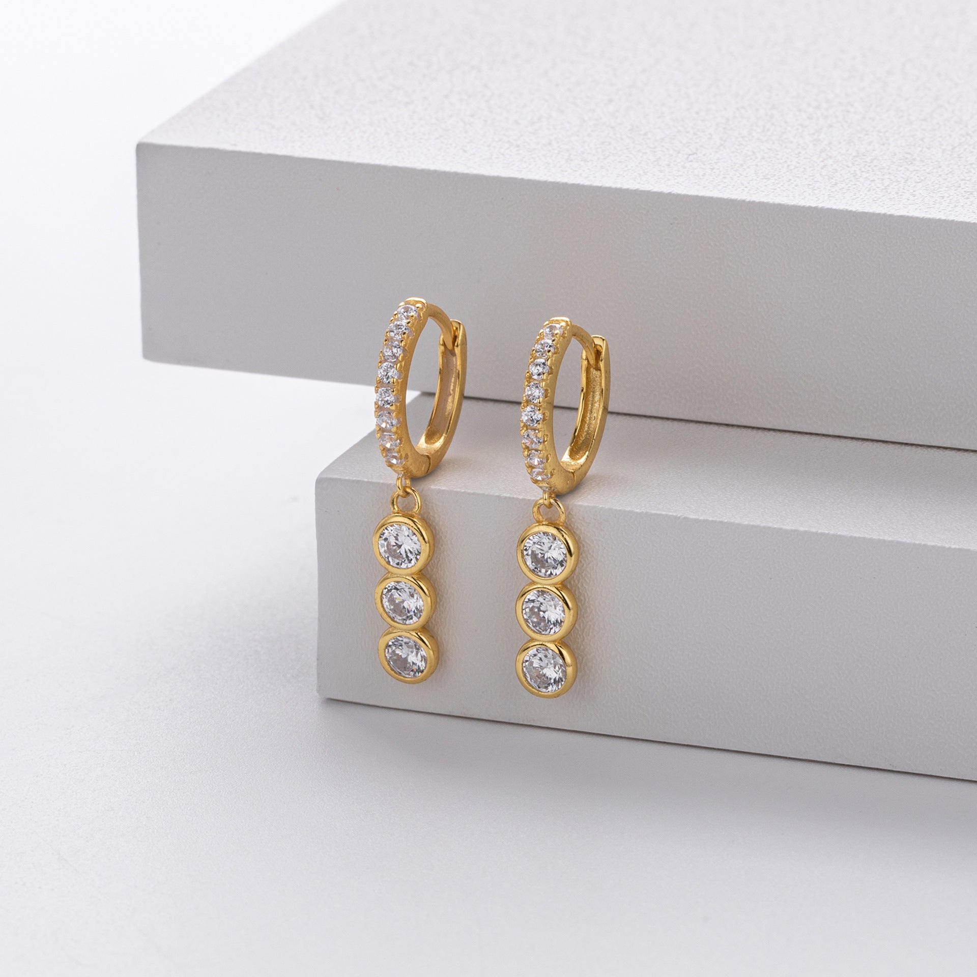 Damen Ohrhänger mit funkelnden Zirkonia und hochwertigem 925er Sterling Silber Shop Nory