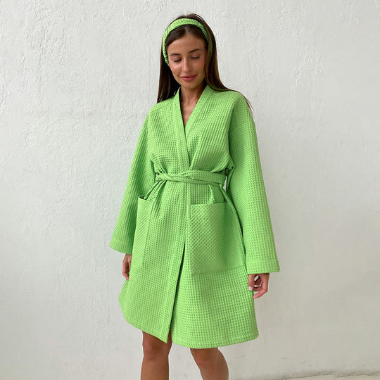 Damen Bademantel aus hochwertigem Baumwollmix mit Gürtel und praktischen Taschen Shopnory