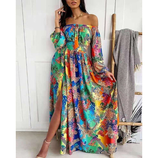 Damen Maxikleid mit offenem Schulterdesign und aufwendigem Barockmuster Shopnory